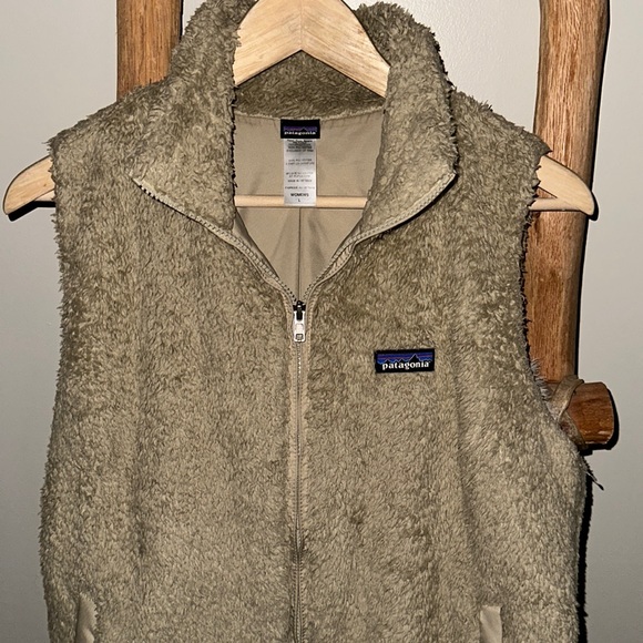 Patagonia Los Gatos Deep Pile Teddy Vest - Picture 1 of 2